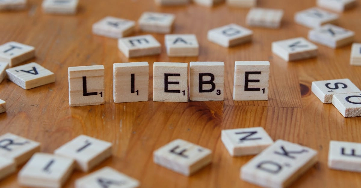 Стильная игровая зона в немецком стиле интерьера дома